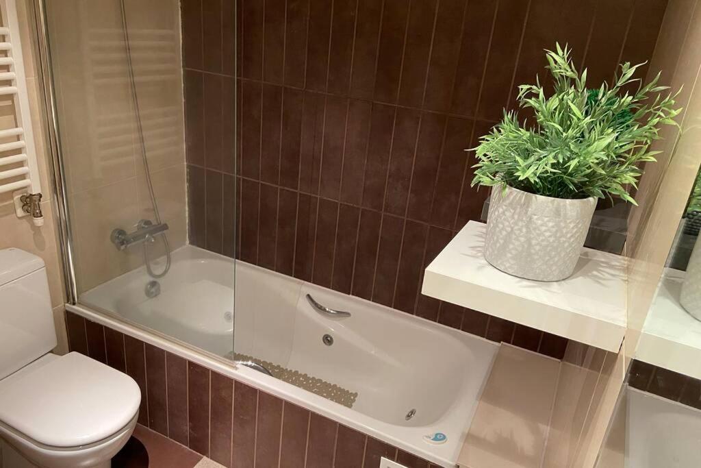 Apartamento con gran jardín privado Figueres (Girona) Exterior foto